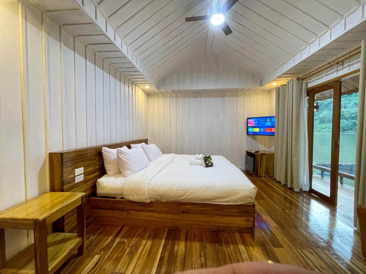 Nongkhiaw The Float House Hotell Exteriör bild