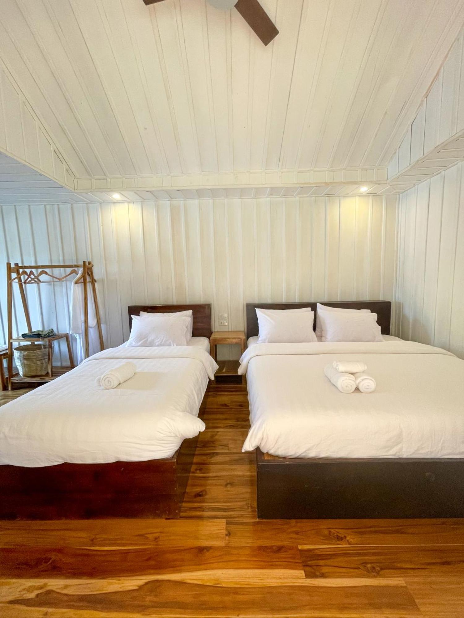 Nongkhiaw The Float House Hotell Exteriör bild