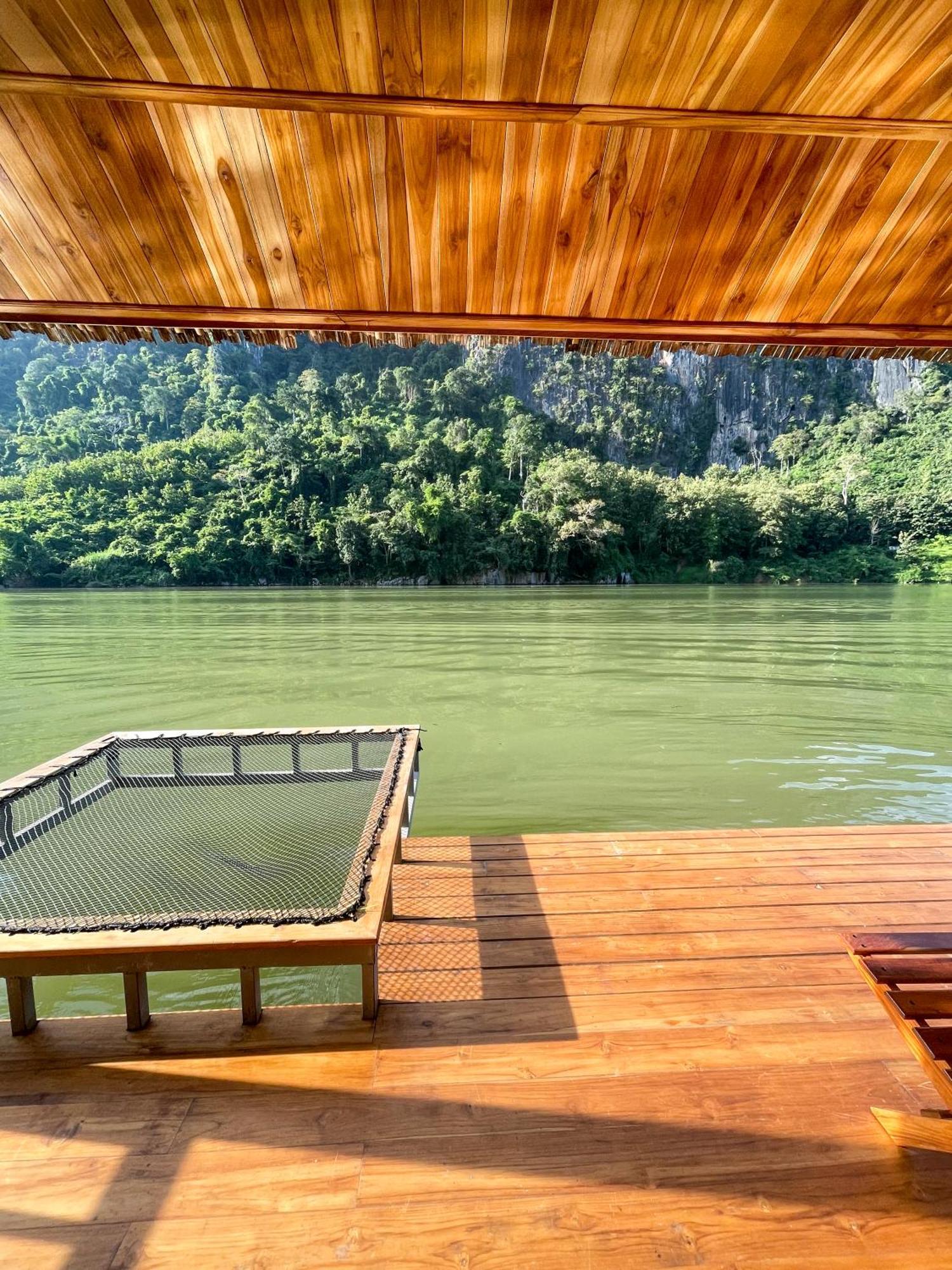 Nongkhiaw The Float House Hotell Exteriör bild