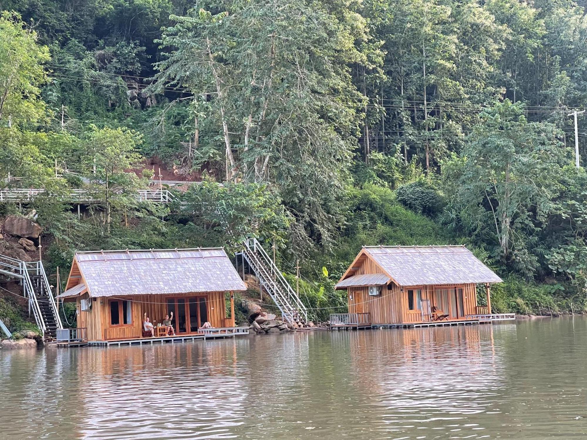 Nongkhiaw The Float House Hotell Exteriör bild