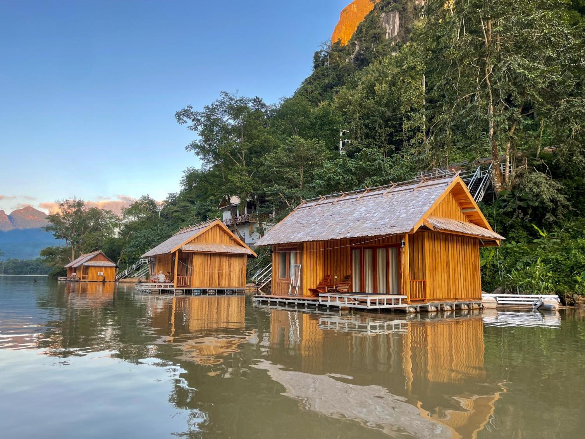 Nongkhiaw The Float House Hotell Exteriör bild