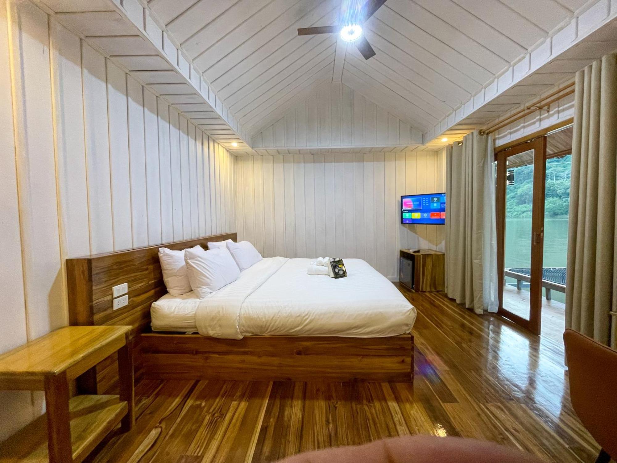 Nongkhiaw The Float House Hotell Exteriör bild