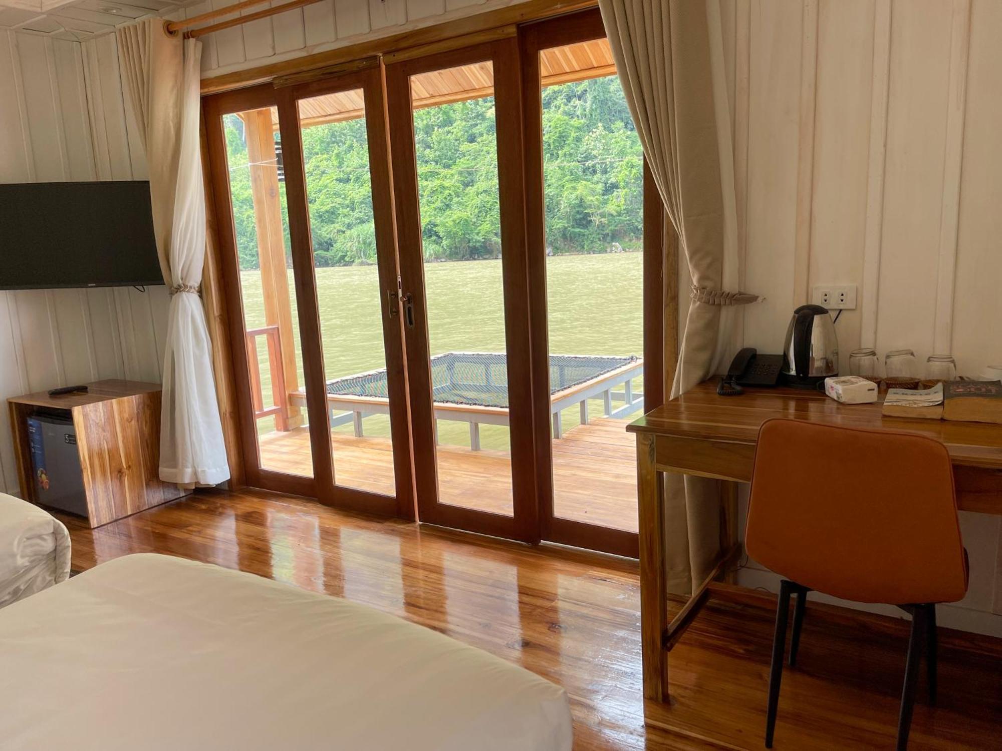 Nongkhiaw The Float House Hotell Exteriör bild