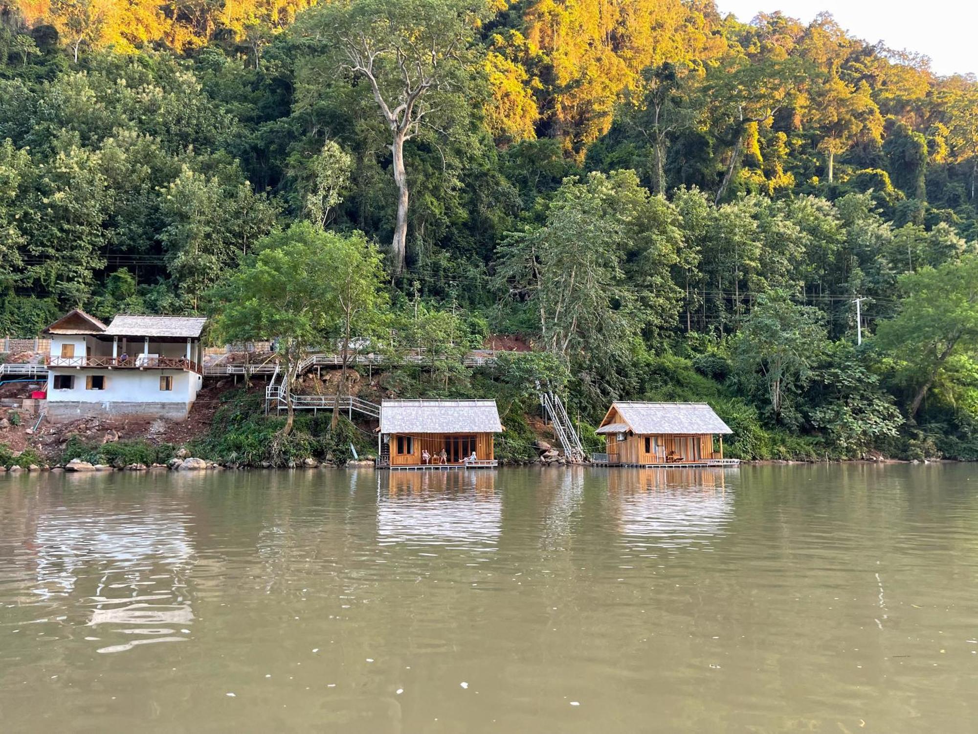 Nongkhiaw The Float House Hotell Exteriör bild